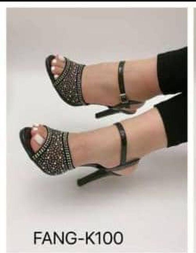 Elegant Black Ladies Sandals