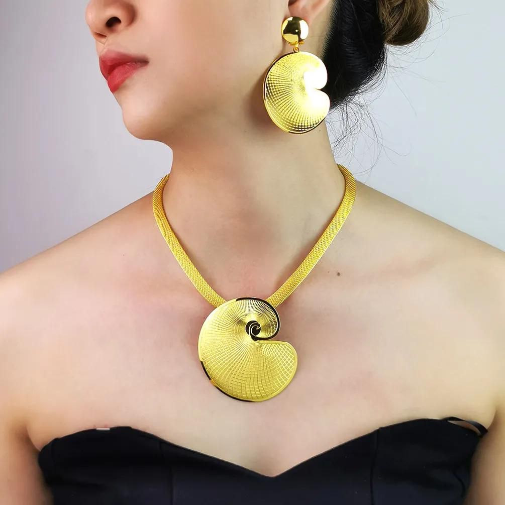 African Popular New 24K Gold Plated Dubai Conch Shell Necklace Earring Set Indian Bride Necklace Jewelry Set Bride Wedding Jewelry Sets Necklace Earrings Bracelet Gold Jewelry Gril