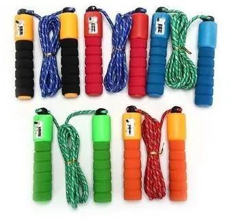Indoor/Outdoor Digital Skipping Rope Counter Jumping RopeDigital jumping or skipping rope Also known as Counter skipping rope Size about 250cm in length Strong bounce ability Revol