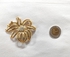 A Set Of 2 Brooches For Elegant Women - Golden - Metal