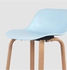 كرسي خشبي مقاس 48.5 طولاً × 43.5 عرضاً × 96.5 ارتفاعاً، لون أزرق فاتح