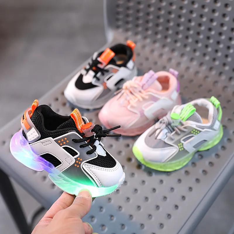 Boys' and girls' mesh breathable soft bottom non slip sneakers boys' and girls' fashionable luminous running shoes children's casual shoes