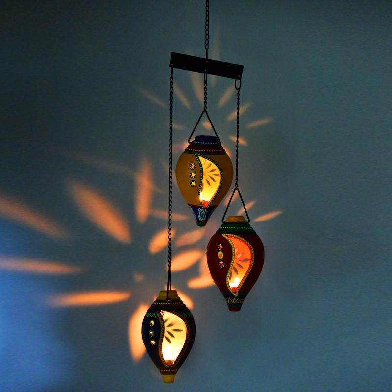 Moorni Terracotta Handpainted Multicolored Hanging Shankh Tea Light Set Of 3 - EL-008-055