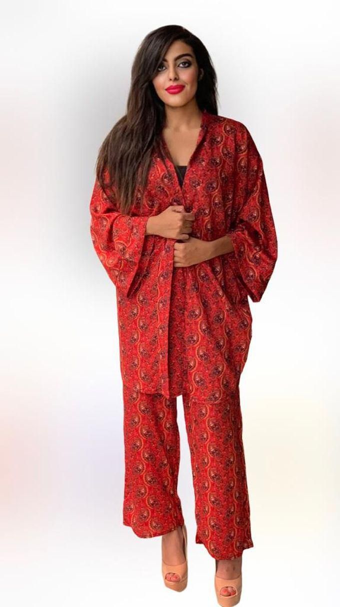 Blouse Barn Red Paisley Viscose Kimono Suit