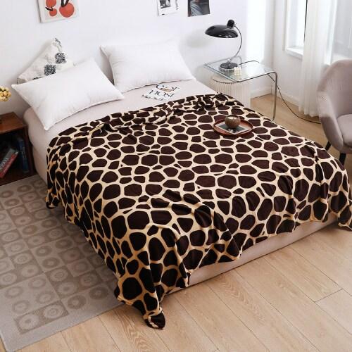 LUNA HOME Fleece Blanket 200*230cm Super Soft Throw Brown and Beige Giraffe Design.