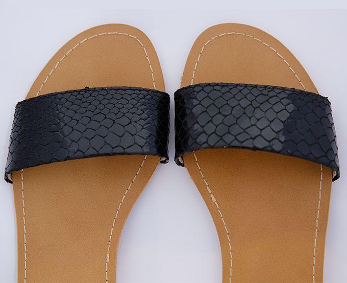 Pellame Slip On Sandals-Black