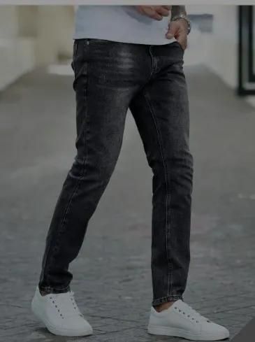 Slim Fit Denim Jeans. Men's Jeans. Black. Sizes 30-34. Stretchy and Comfortable
