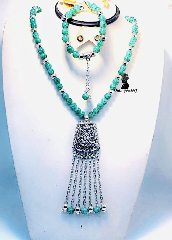 Khan Youssef Necklace & Bracelet Green &Stylish