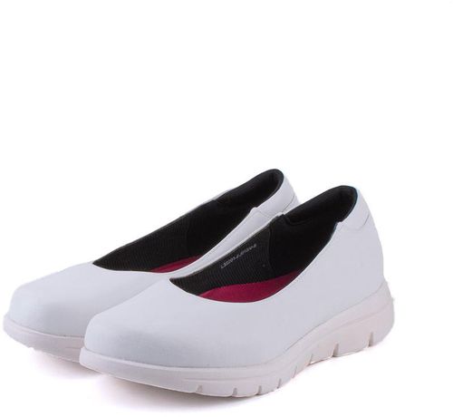 LARRIE Ladies Casual Comfort Slip On Flat Shoes - 4 Sizes (White)