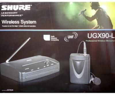 SHURE Lapel Wireless Microphone - UHF Mic