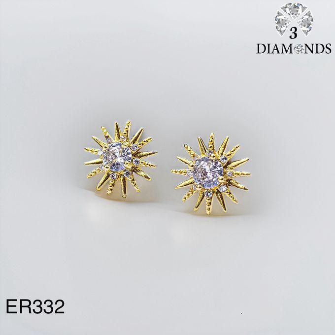 3Diamonds Flower Shape Gold Plated Earring With Zircon Lobes-high Quality