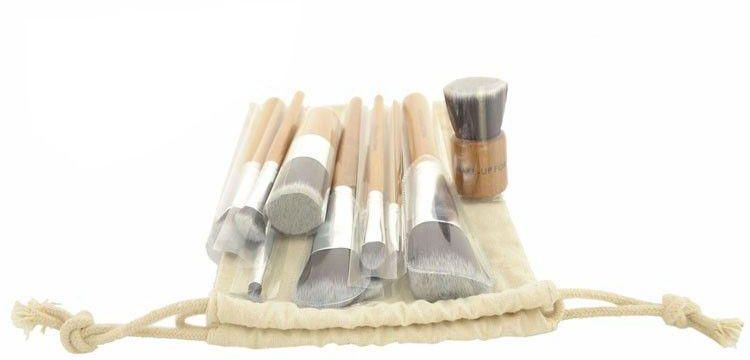 10 Pcs Professional Bamboo Handle Makeup Brush Set with Carry Bag.