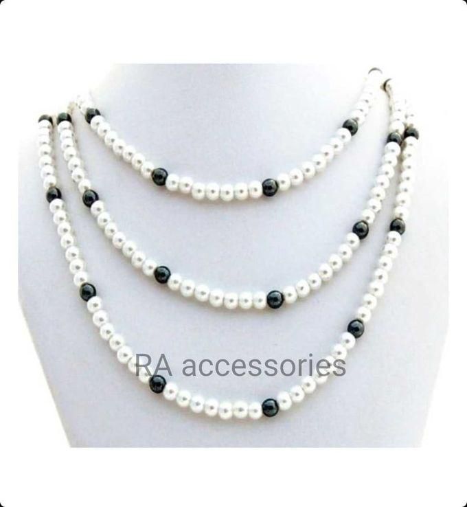 RA accessories Women Necklace-Multi Layered Pearls -*off White & Black