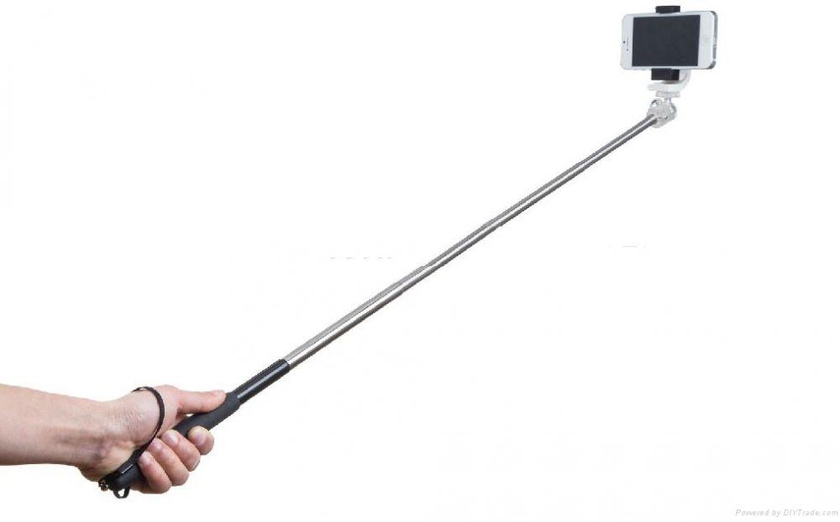 Extendable Handheld Monopod with Bluetooth Self-Timer Fotomate