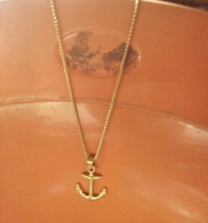 Cuban Link Chain With Anchor Pendant Gold