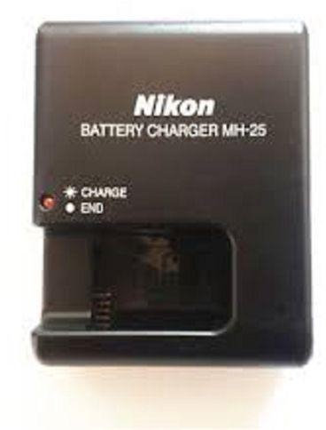 Nikon MH-25A Battery Charger For EN-EL15 Li-Ion Battery
