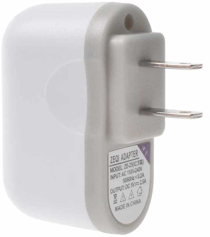 ZEQI ZE-25 Power Adapter USB Power Charger (White)