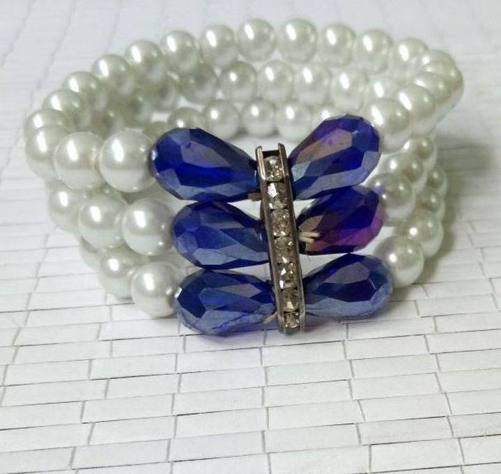Fashion Womens White/Blue Triple Strand Pearl Bracelet