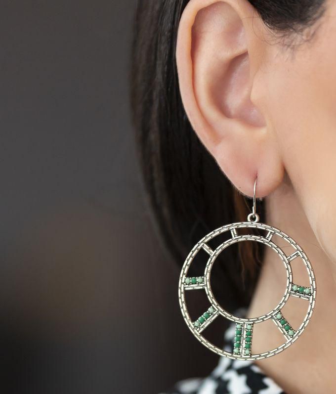 Women's Earring, Elegant Metal Accessory In The Shape Of A Circle