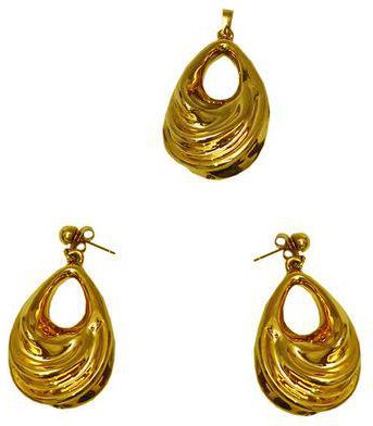 Fl Elegant Earings And Pendant - Gold