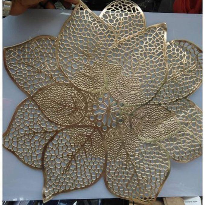 6Pcs GOLD Colored Flower Shaped Table Mats