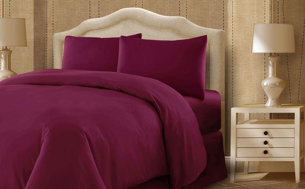 اطقم اغطية سرير مصنعة من نسيج قطن من شركة تاراف بتصميم لون موحد ، لون احمر - قياس كينغ