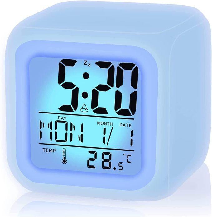 YOMNA LED Kids Alarm Clock, 7 Colors Changing Night Light Cube Digital Clock With Time, Date, Temperature, Sleeping Function, Battery Operated Digital Clock For Kids, Teens, Girls