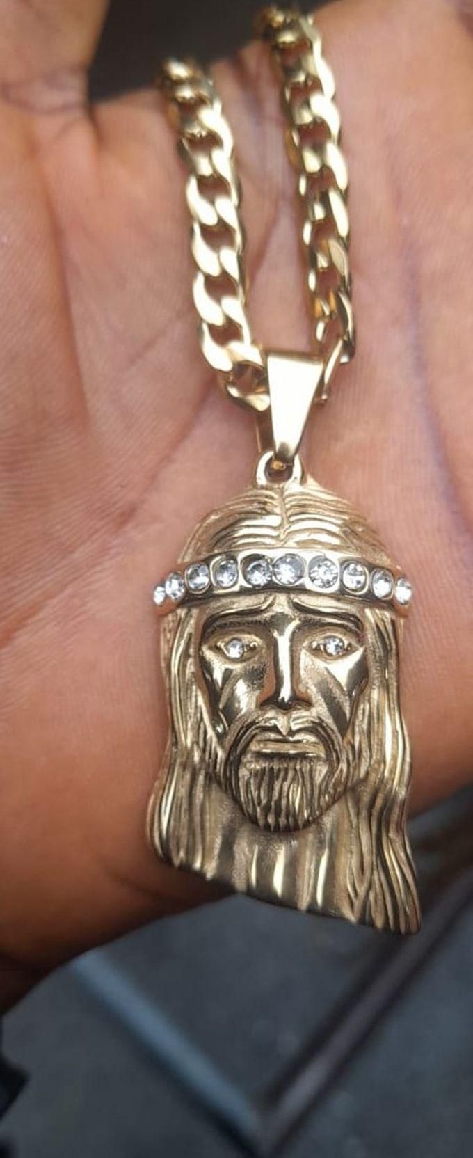 Gold Cuban Link Chain With Jesus Piece Pendant
