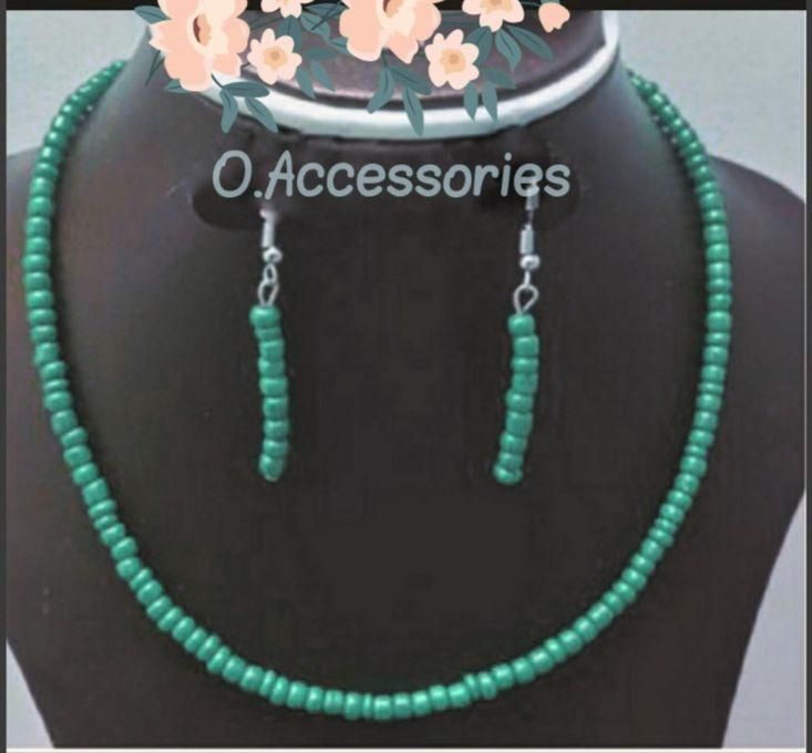 O Accessories Necklace &earrings Glass Beads, Green Color