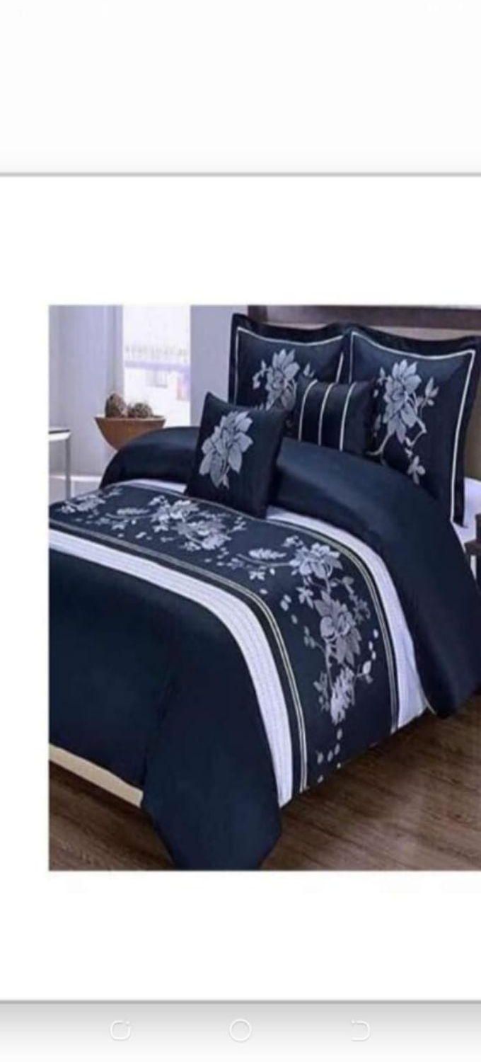 Nicely Patterned Bedsheet / Pillow Cases