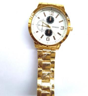 Classic Gold Plated Men's Watch with White Dial.