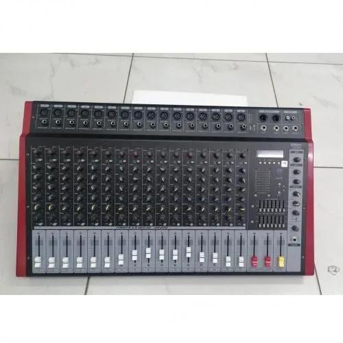 Max 16 Channel Powered Mixer Black