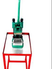 Commercial chips cutter/chips cutting machine as per the picture on size normal as picture