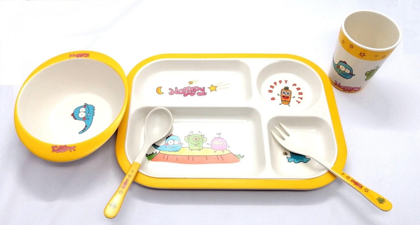 Factory Price Baby Feeding Set of 5 Pieces,Sqaure shaped animals printed plates with 2 spoons and 2 Mugs, Bamboo Fiber material, tableware set for kids Yellow