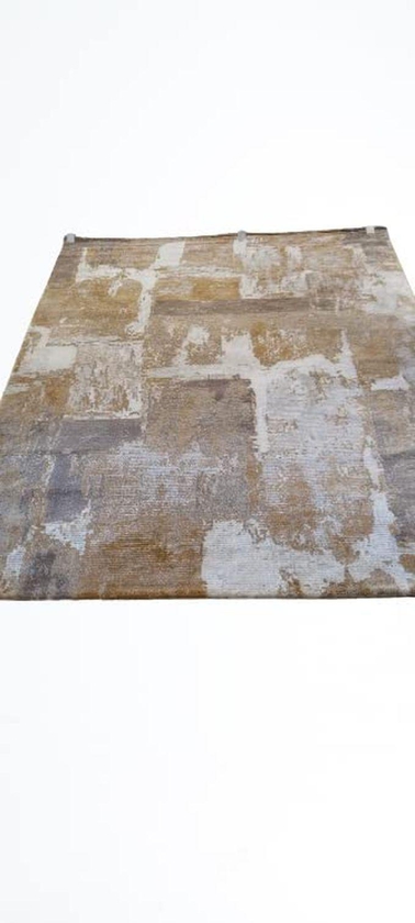 Turkish Elite Carpet, Size (160×220), High Quality, Weighing 8 Kg