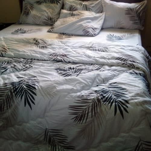 White Colored Palm 6x7 King Size, King Size Camo Bed In A Bag Nigeria