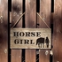 لافتة خشبية معلقة على شكل حرف «خيول» هدية مضحكة لمنزل المزرعة للفتيات، لافتة فنية جدارية لديكور المنزل مقاس 12 × 6 انش
