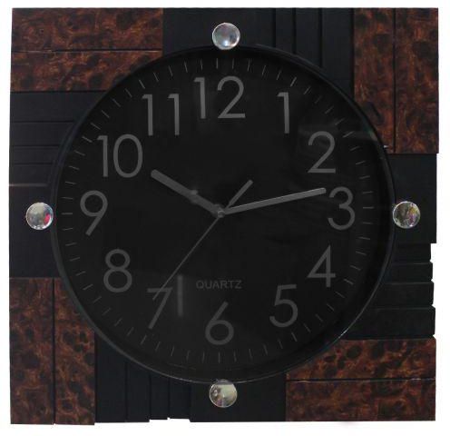 Wall clock Quartz color black and red