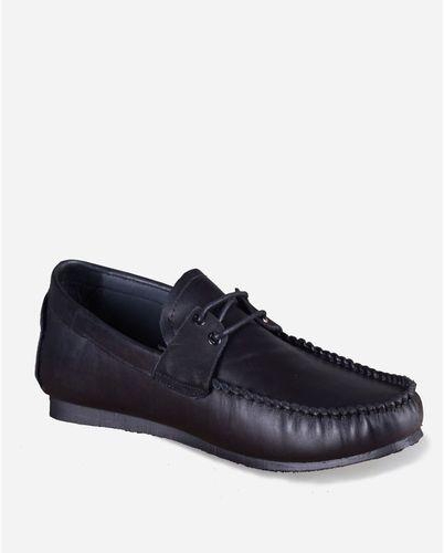 Generic Decorated Lace Up Leather Shoes - Black