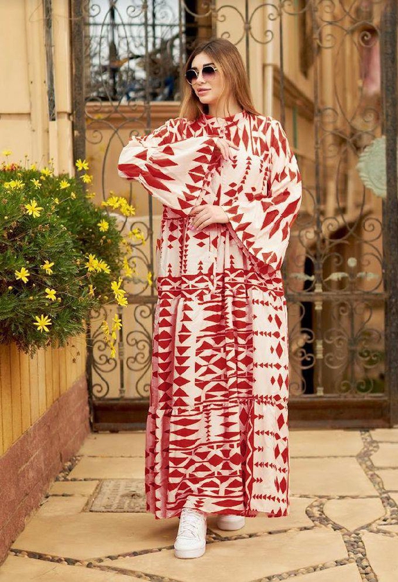 فستان حريمي مطبوع بتصميم أنيق بأكمام طويلة لون أحمر