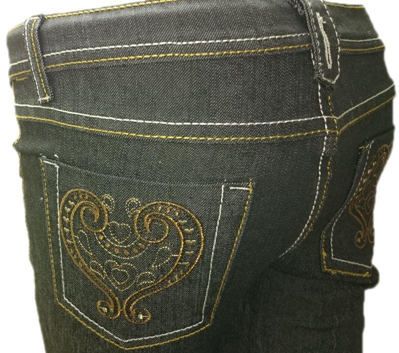 بنطلون جينز نسائي أسود اللون ذو مقاس L