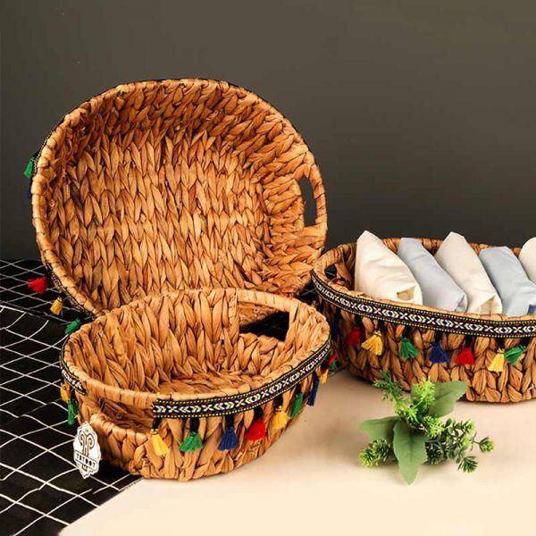 Traditional straw hollow deep baskets set