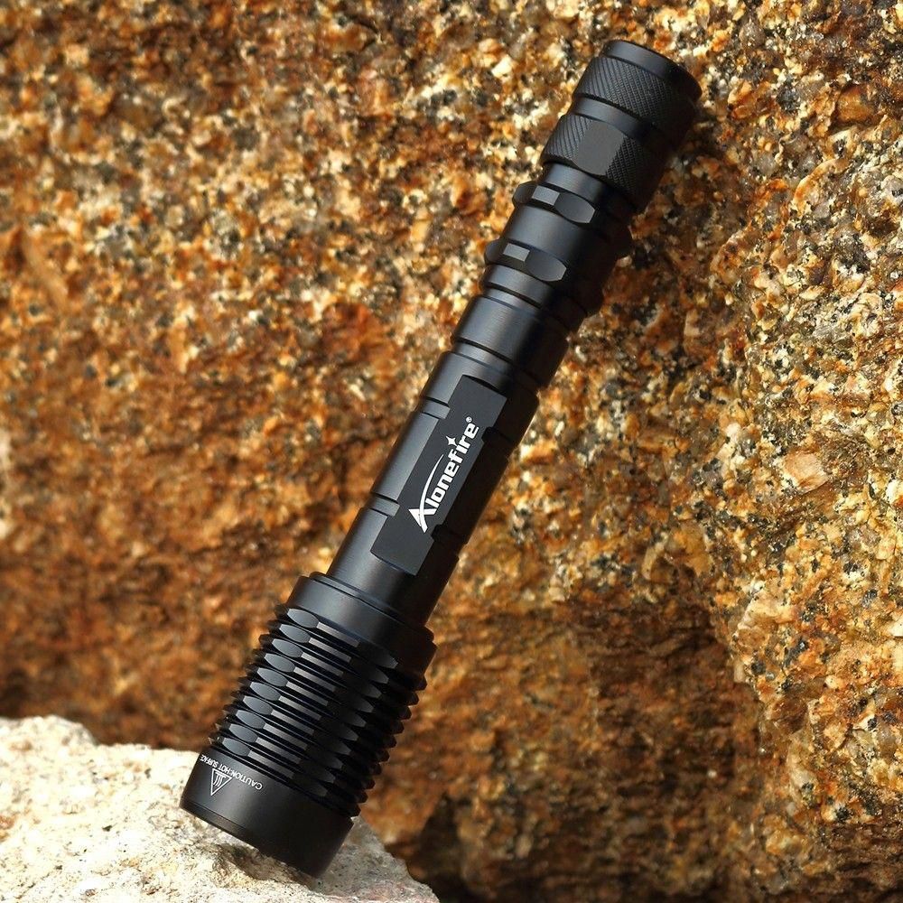 AloneFire H210 Cree XM-L T6 2000 Lumens Zoomable Flashlight Torch