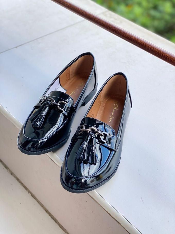 Quality Ladies Low Heel Shoes - Black