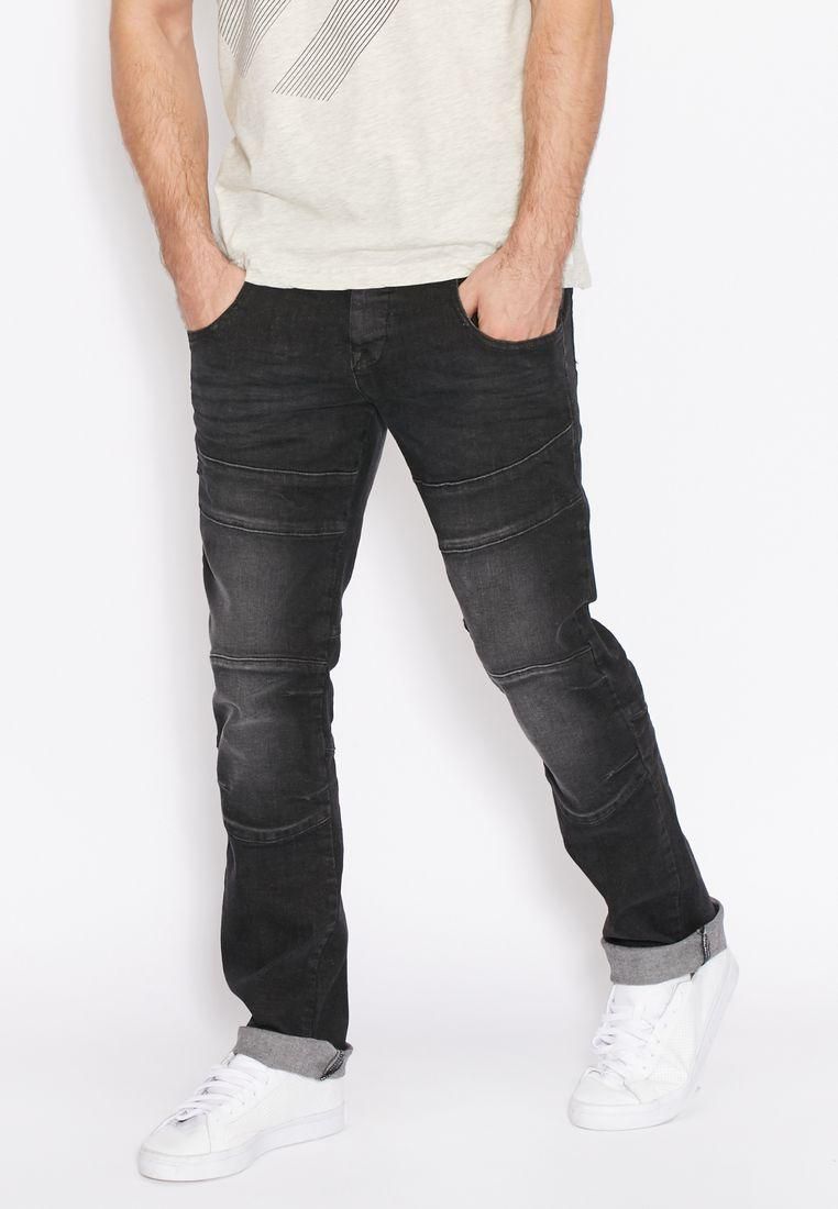 بنطال جينز بشعار الماركة