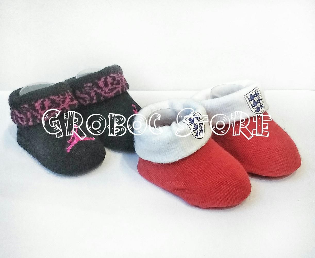 Groboc 2Pairs New Born Baby Sock Combo RANDOM (As Pictures)