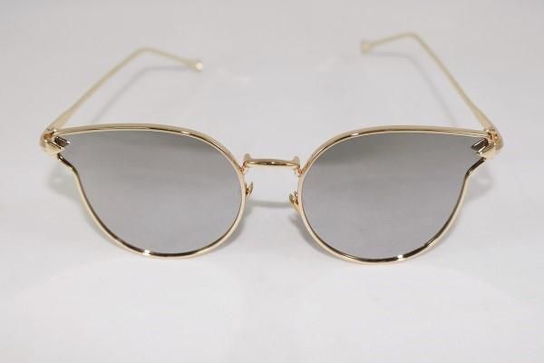Magari Female Cat Eye Glasses Model Show Chic Arrow Sunglasses (5 Colors)
