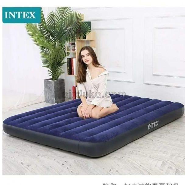 Intex Portable Inflatable Mattress/ Air bed with a pump for Camping, Home & Travel
