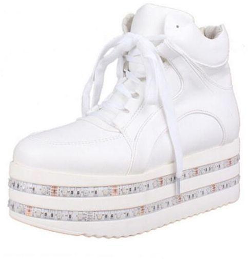 حذاء الإضاءة المزدوجة القابلة لإعادة الشحن للبنات اللون الأبيض مقاس  EU38