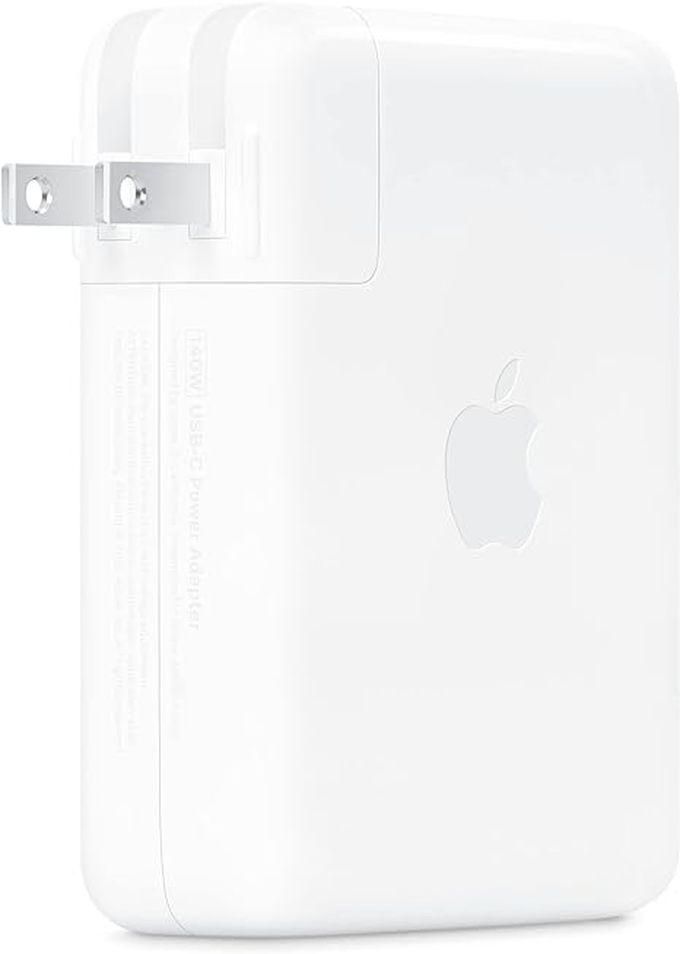 Apple محول طاقة USB-C بقوة 140 واط من أبل